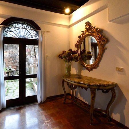 Appartamento Garden Ca' Rezzonico Venezia Esterno foto