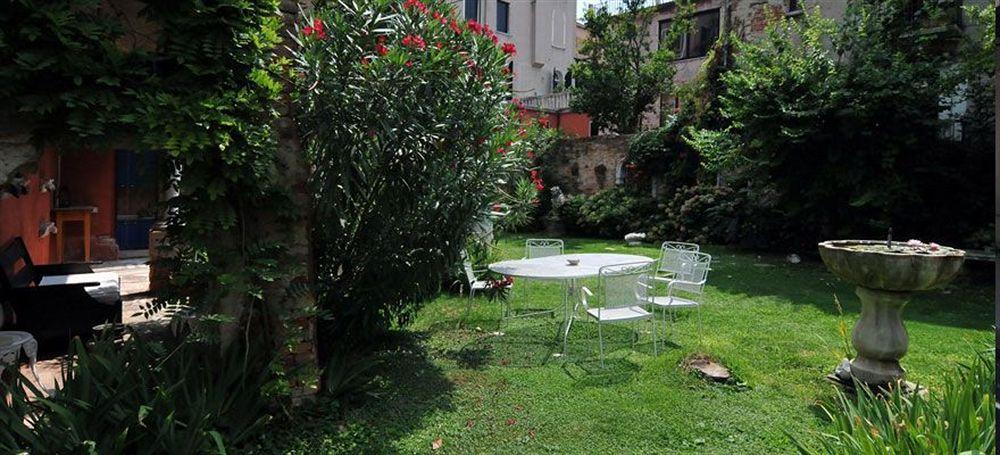 Appartamento Garden Ca' Rezzonico Venezia Esterno foto