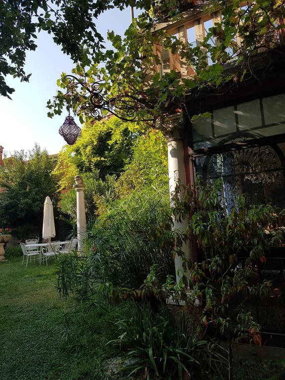 Appartamento Garden Ca' Rezzonico Venezia Esterno foto